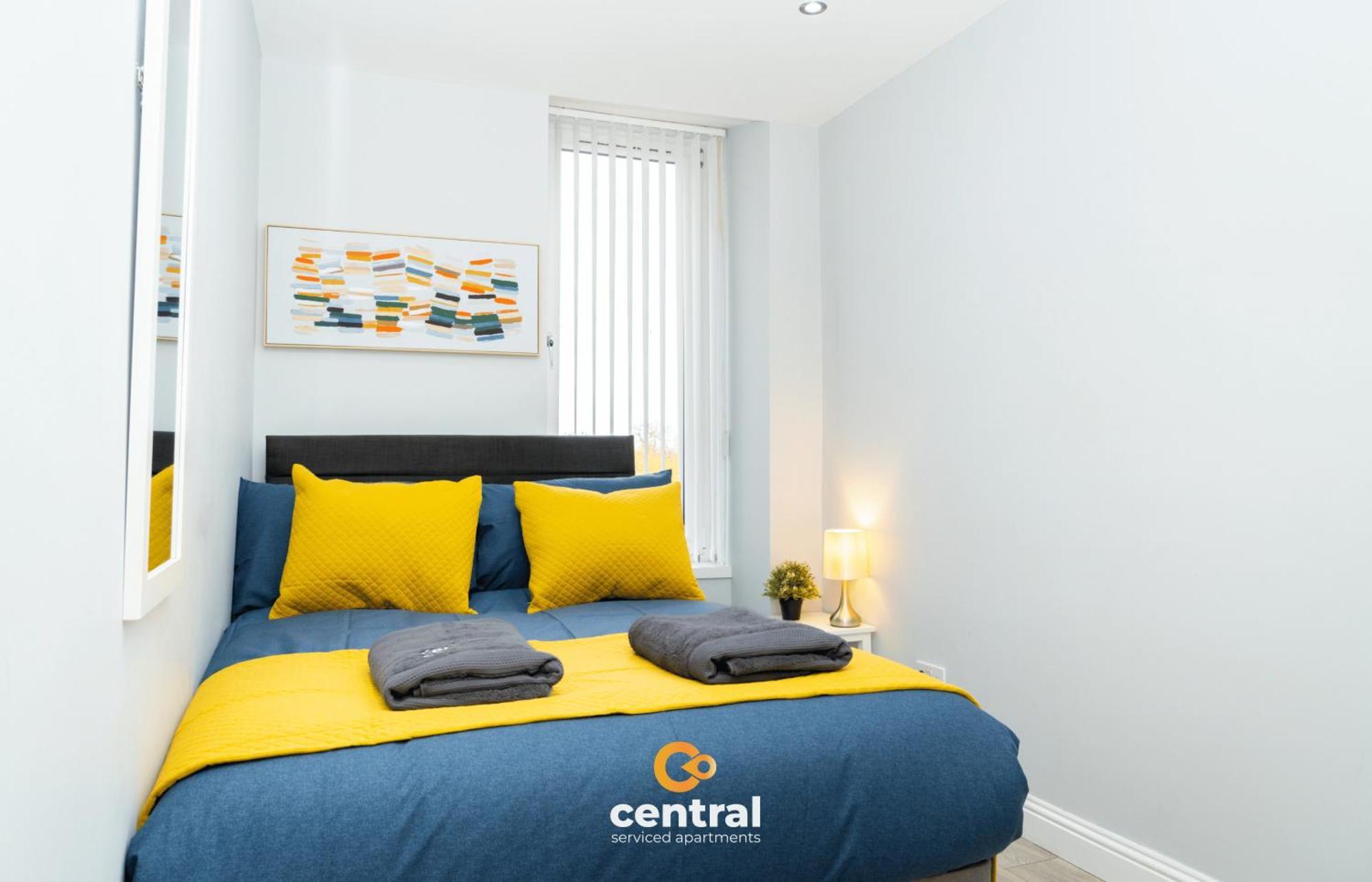 Central Serviced Apartments - 2 Bedroom - Ground Floor - Monthly & Weekly Bookings Welcome - Free Street Parking - 2 Double Beds - Wifi - Smart Tvs In Rooms - Fully Equipped - Heating 24-7 - Contractor & Short Stay Favourite Dundee Zewnętrze zdjęcie
