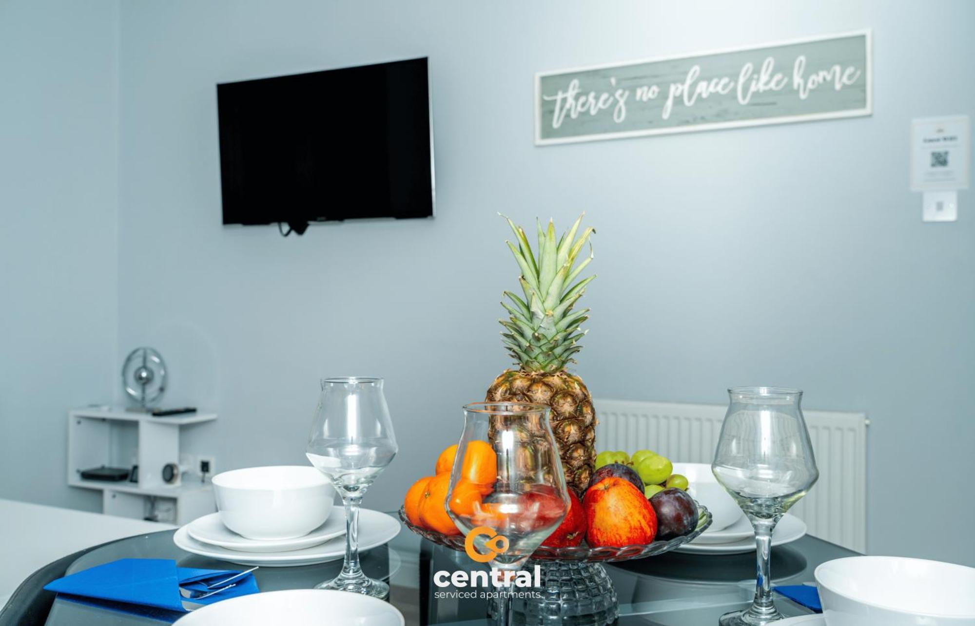 Central Serviced Apartments - 2 Bedroom - Ground Floor - Monthly & Weekly Bookings Welcome - Free Street Parking - 2 Double Beds - Wifi - Smart Tvs In Rooms - Fully Equipped - Heating 24-7 - Contractor & Short Stay Favourite Dundee Zewnętrze zdjęcie
