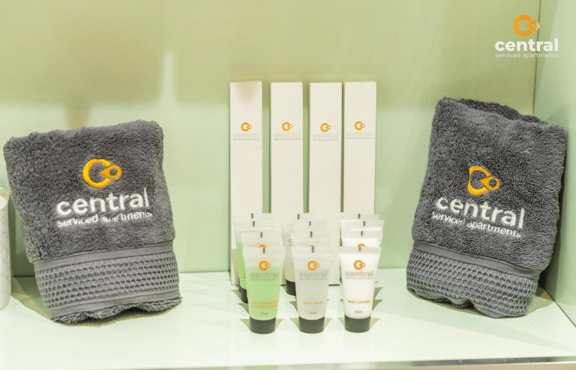 Central Serviced Apartments - 2 Bedroom - Ground Floor - Monthly & Weekly Bookings Welcome - Free Street Parking - 2 Double Beds - Wifi - Smart Tvs In Rooms - Fully Equipped - Heating 24-7 - Contractor & Short Stay Favourite Dundee Zewnętrze zdjęcie